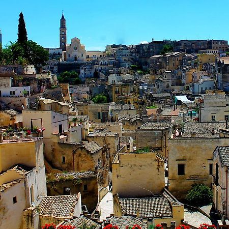 Отель Sotto L'Arco Матера Экстерьер фото